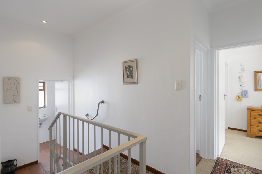 To Let 3 Bedroom Property for Rent in Kalamunda Western Cape